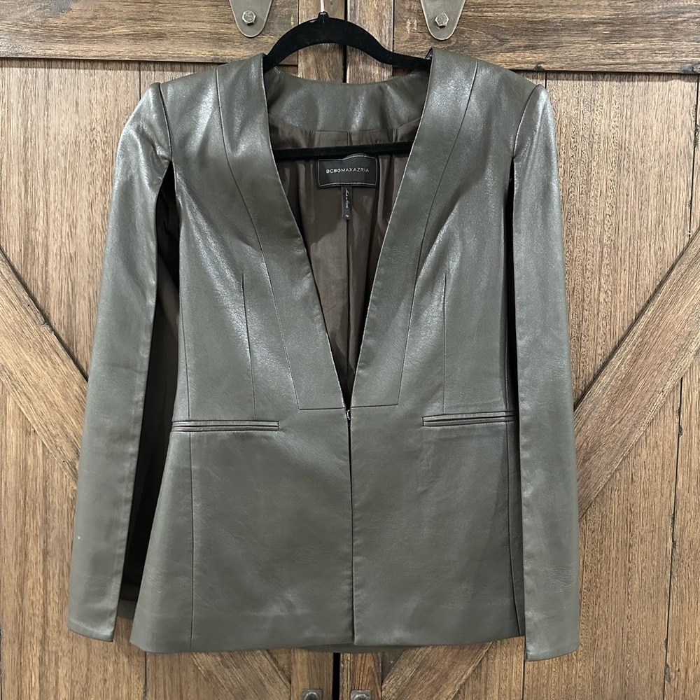 BCBG brown leather cape jacket size Xs like new condition